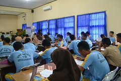 Foto kegiatan di SMK Negeri 10 Semarang