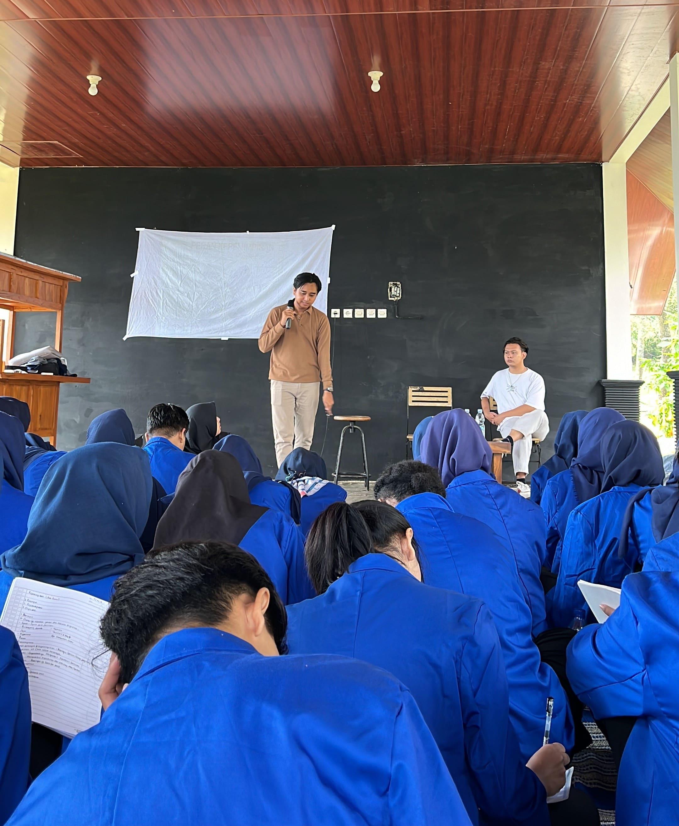 Gathering Training Leadership