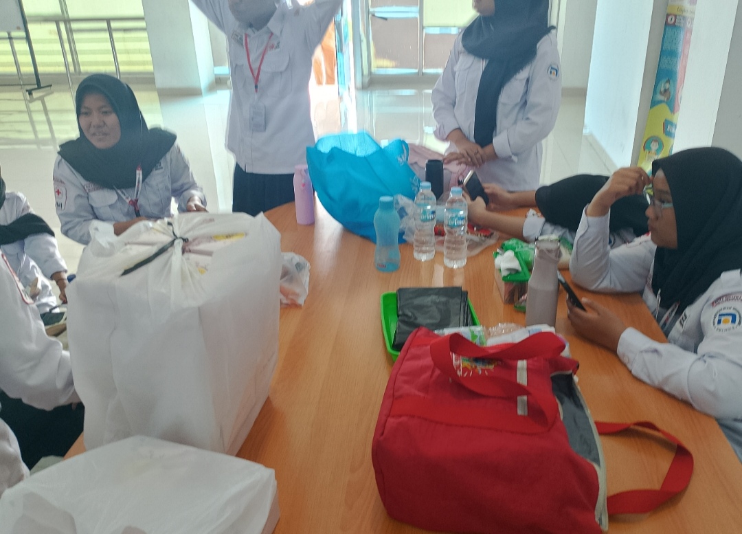 Briefing panitia dan persiapan Day 1