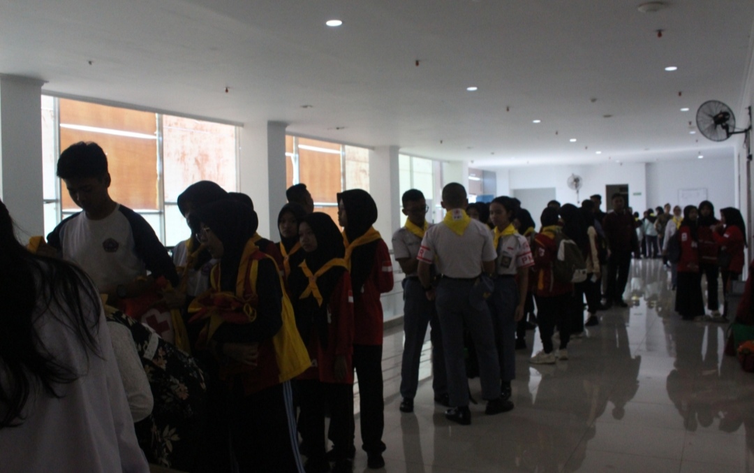 Registrasi peserta dan tamu undangan