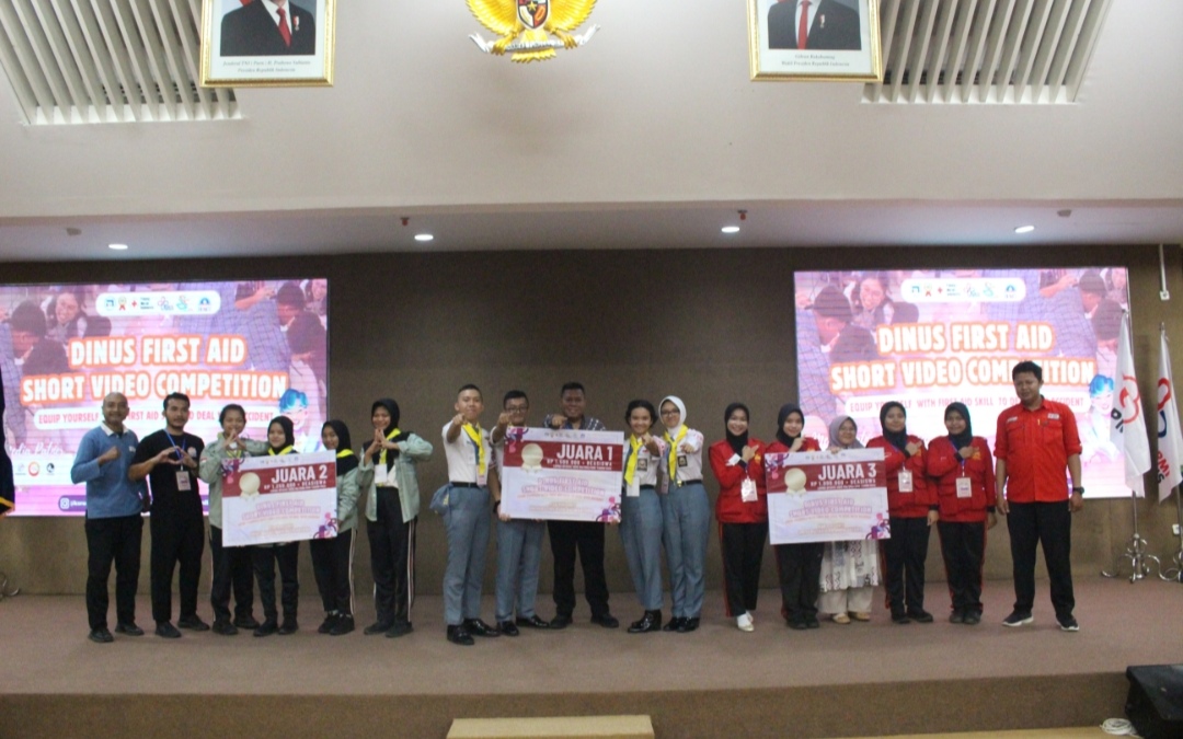 Pengumuman Pemenang, penyerahan hadiah secara simbolis pada pemenang