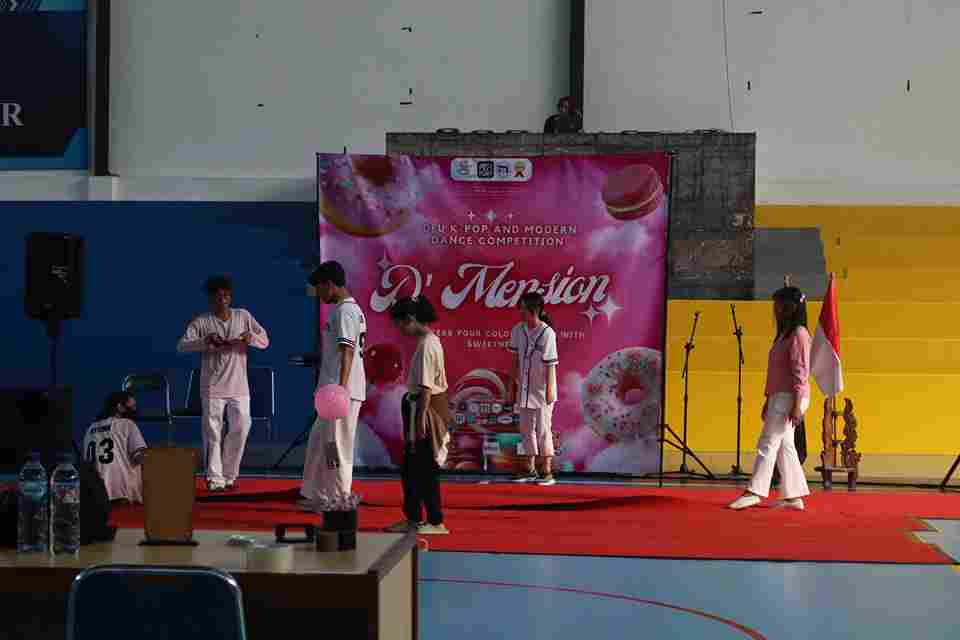 DFU Dinus Fest Kpop Modern Dance Competition