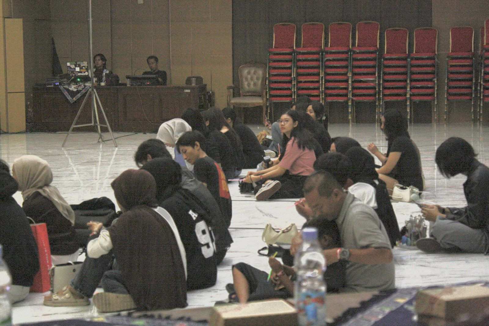 PENONTON BERKUMPUL