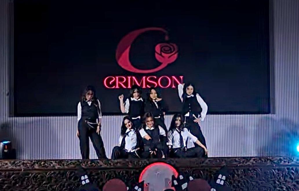 PERFORMANCE CRIMSON