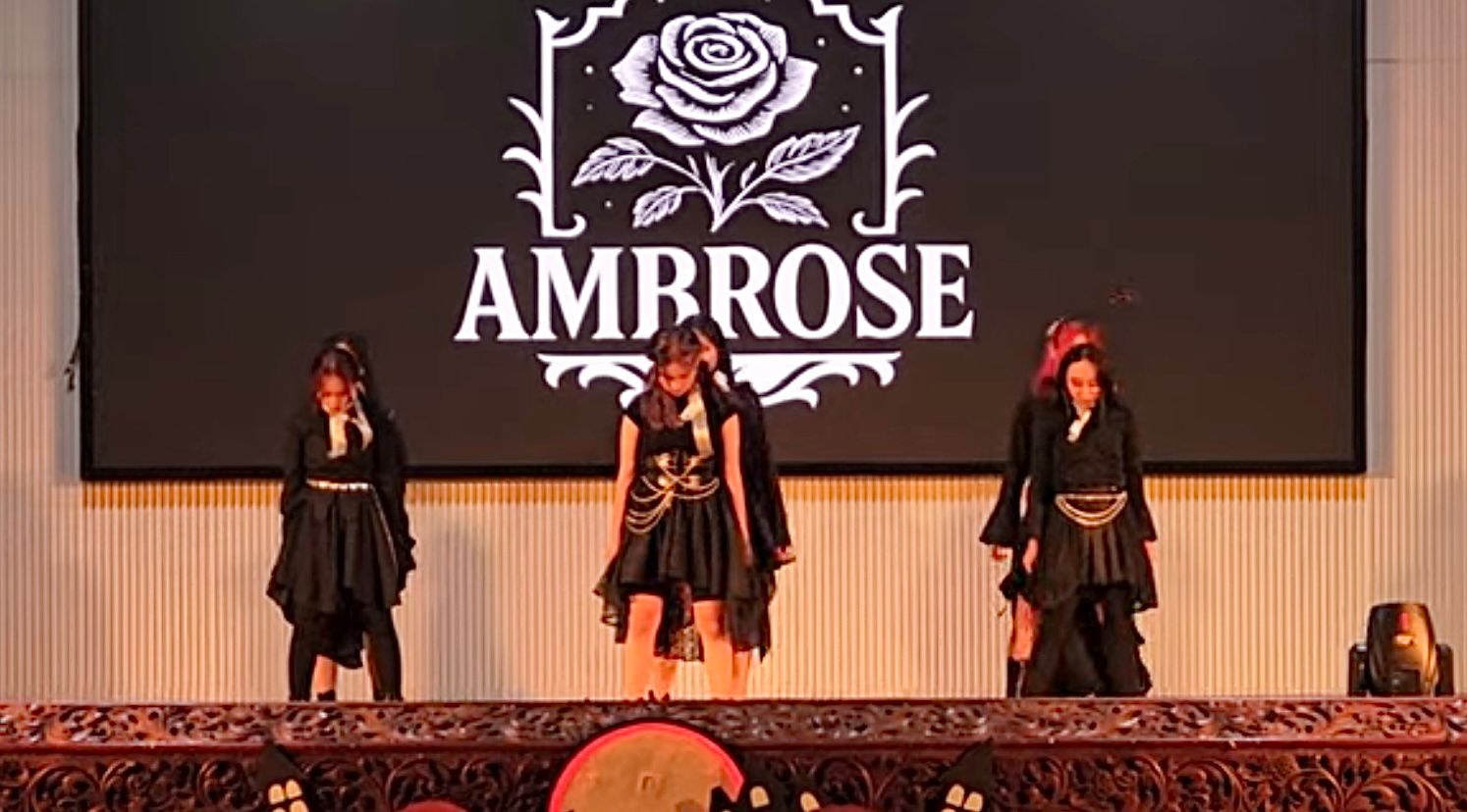PERFORMANCE AMBROSE