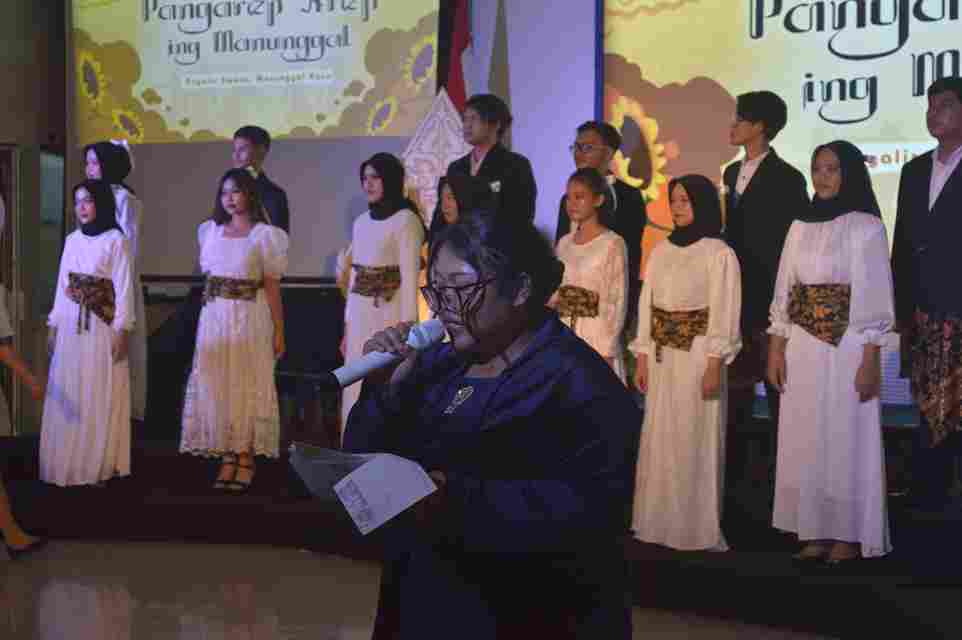 MC insert membacakan prestasi GDN