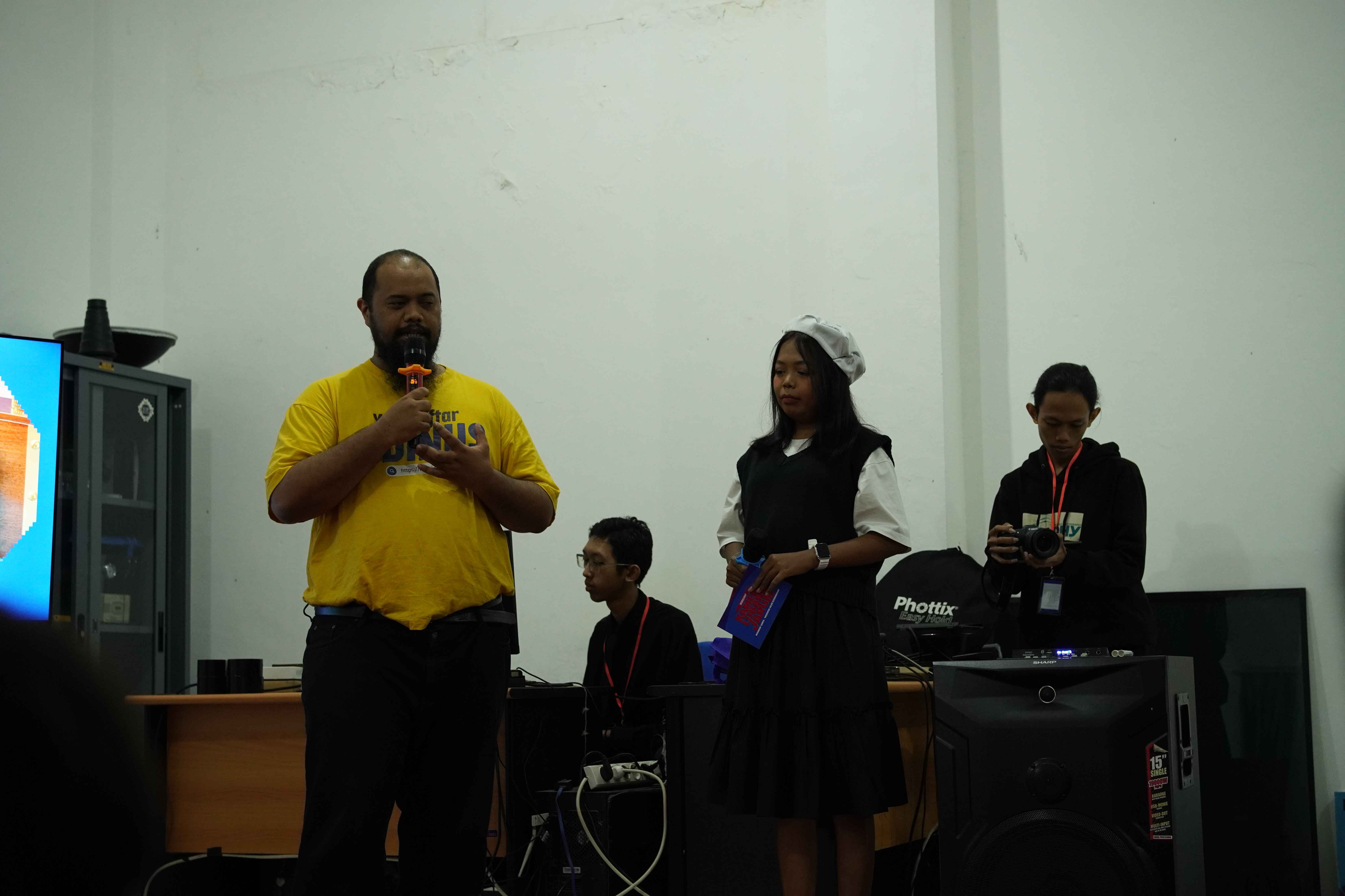 Workshop Kamera Lubang Jarum