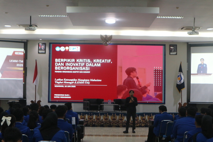 Materi Berpikir Kritis Kreatif dan Inovatif dalam Berorganisasi oleh Satria Widiasmoro