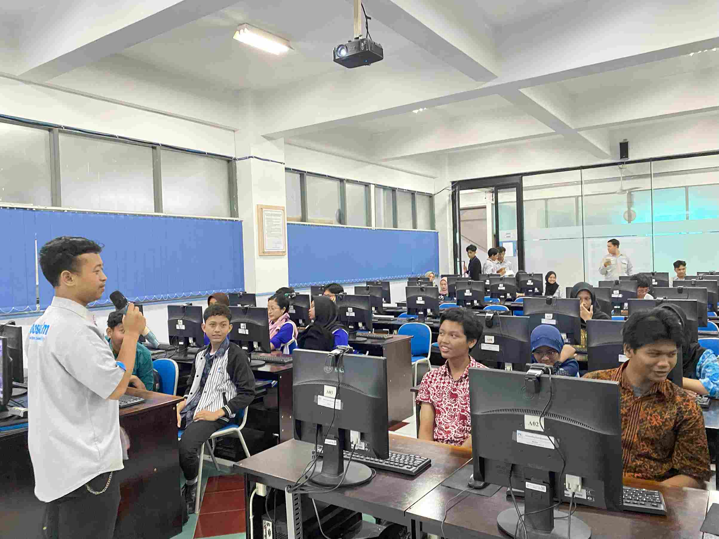 OPEN SOURCE ON THE SCHOOL