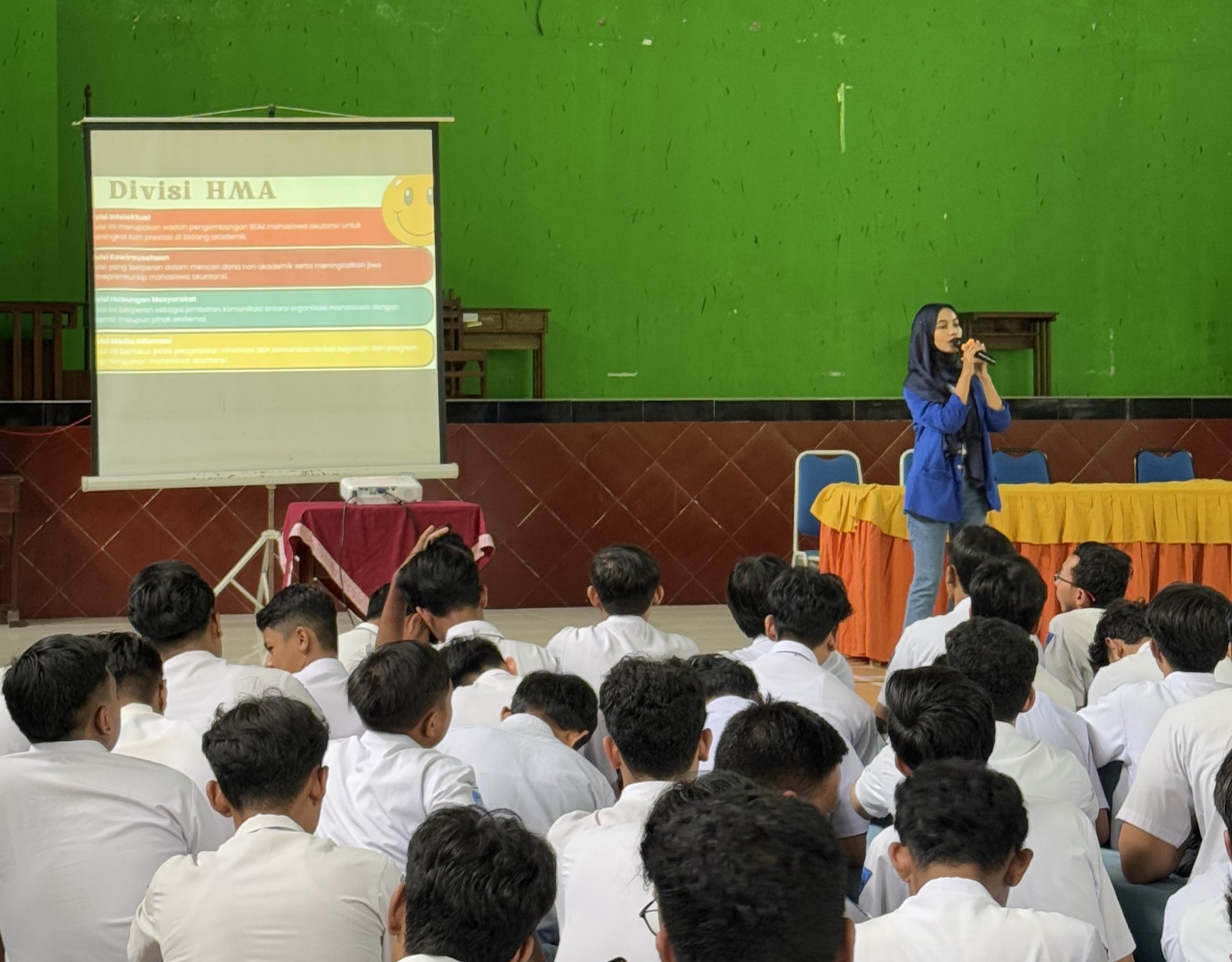 Pemaparan materi internal