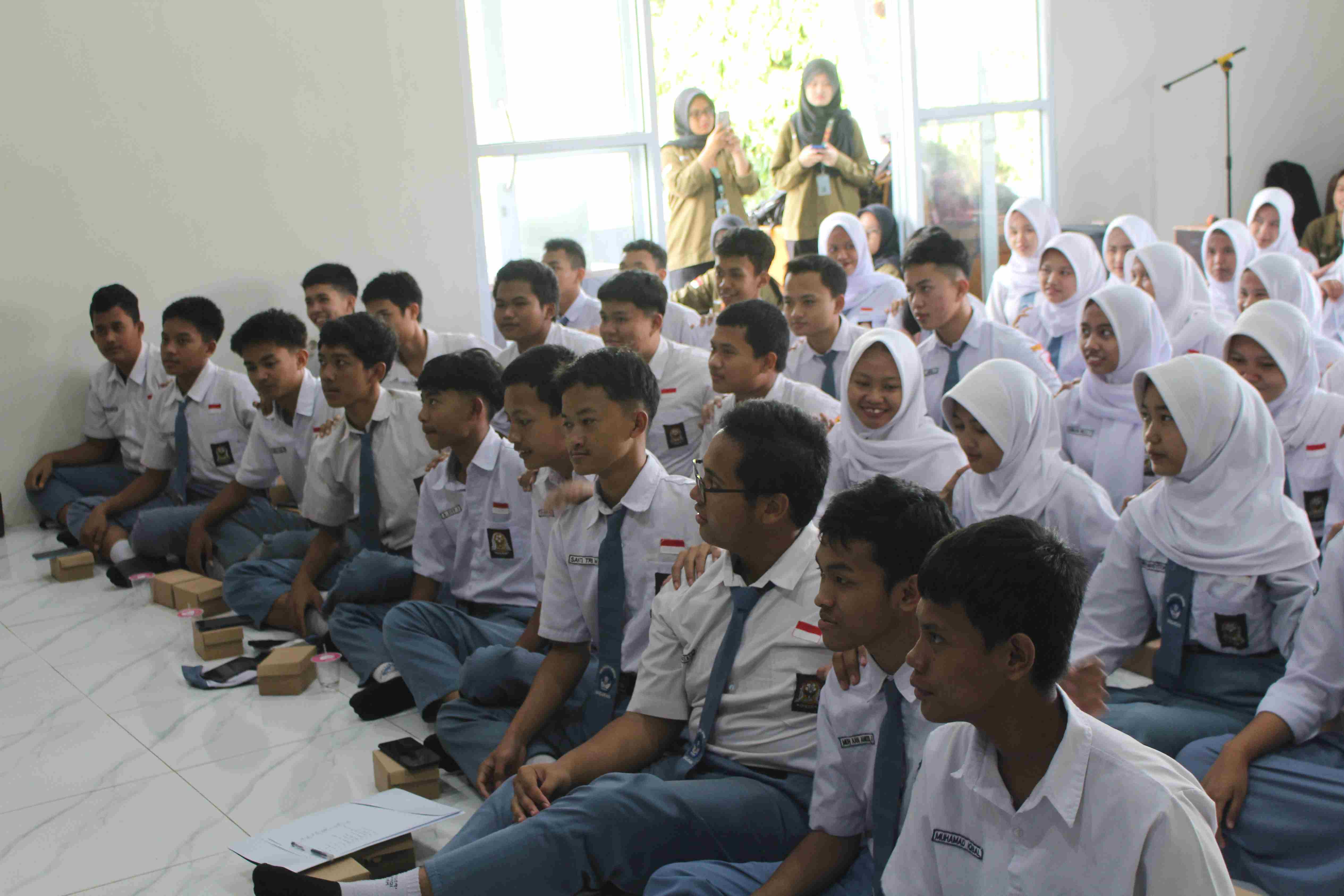 Goes To School