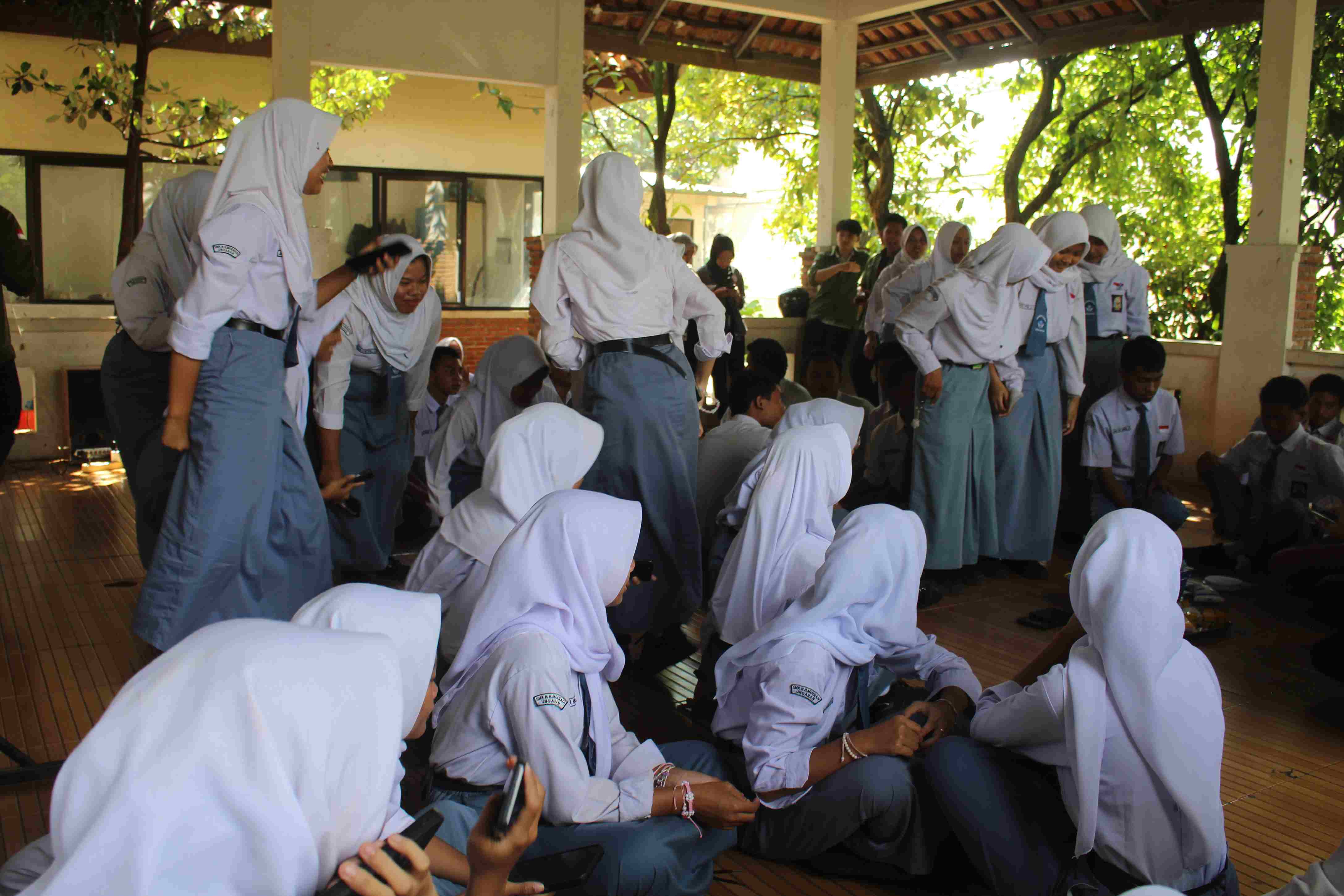 Goes To School