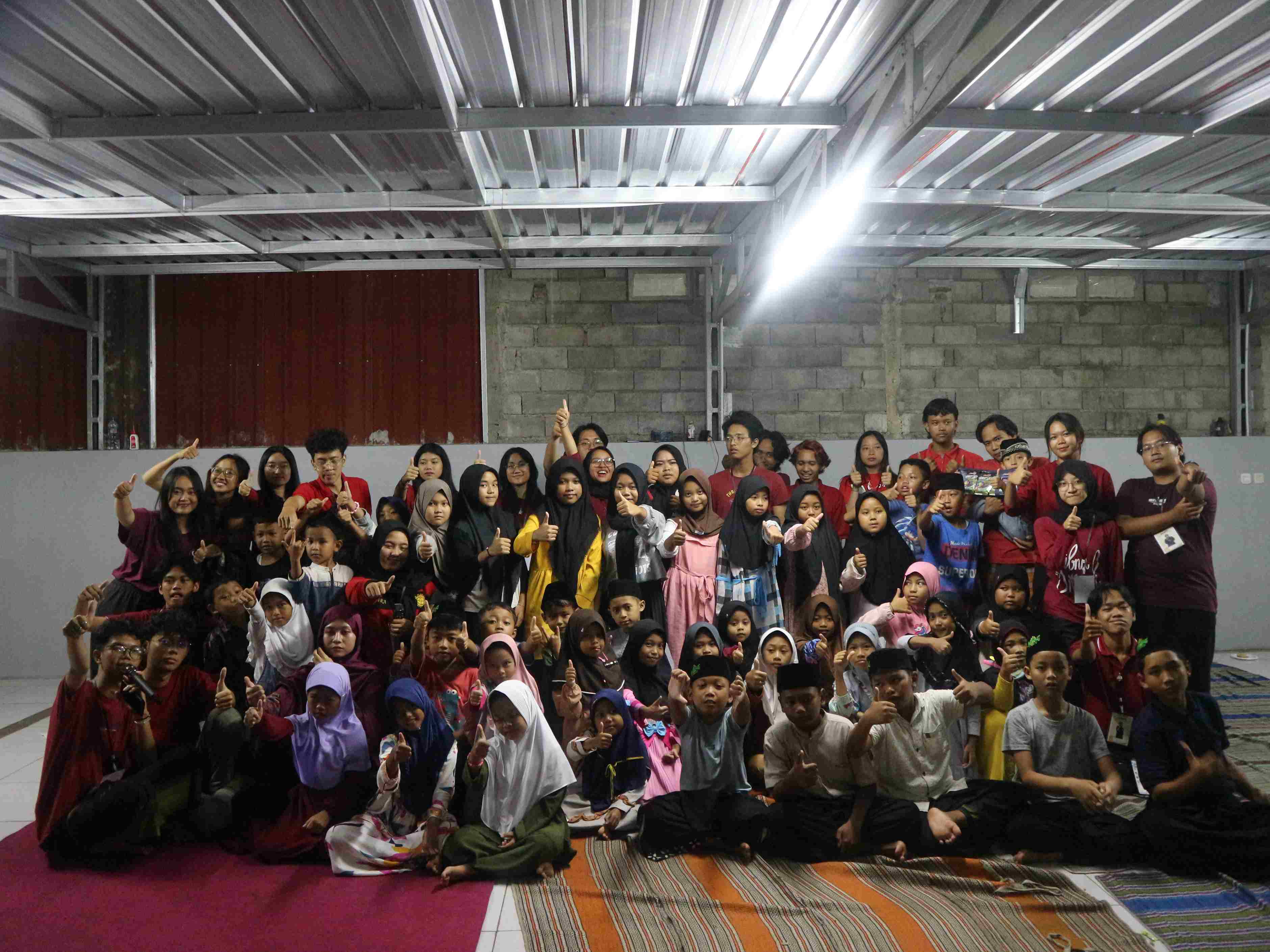 Foto Bersama Kegiatan bersama anak TPQ