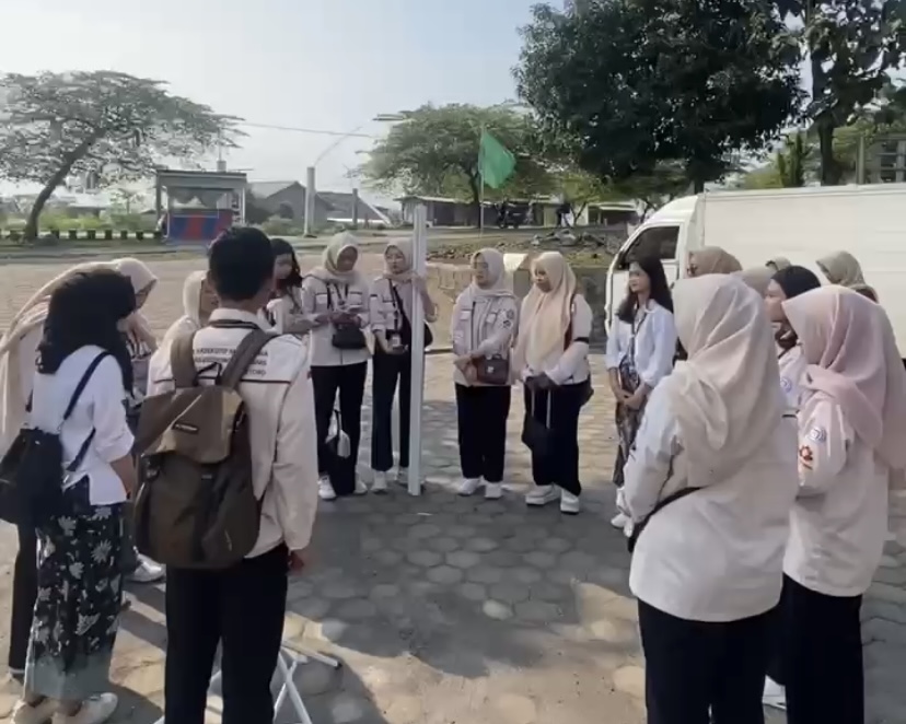 Briefing Panitia