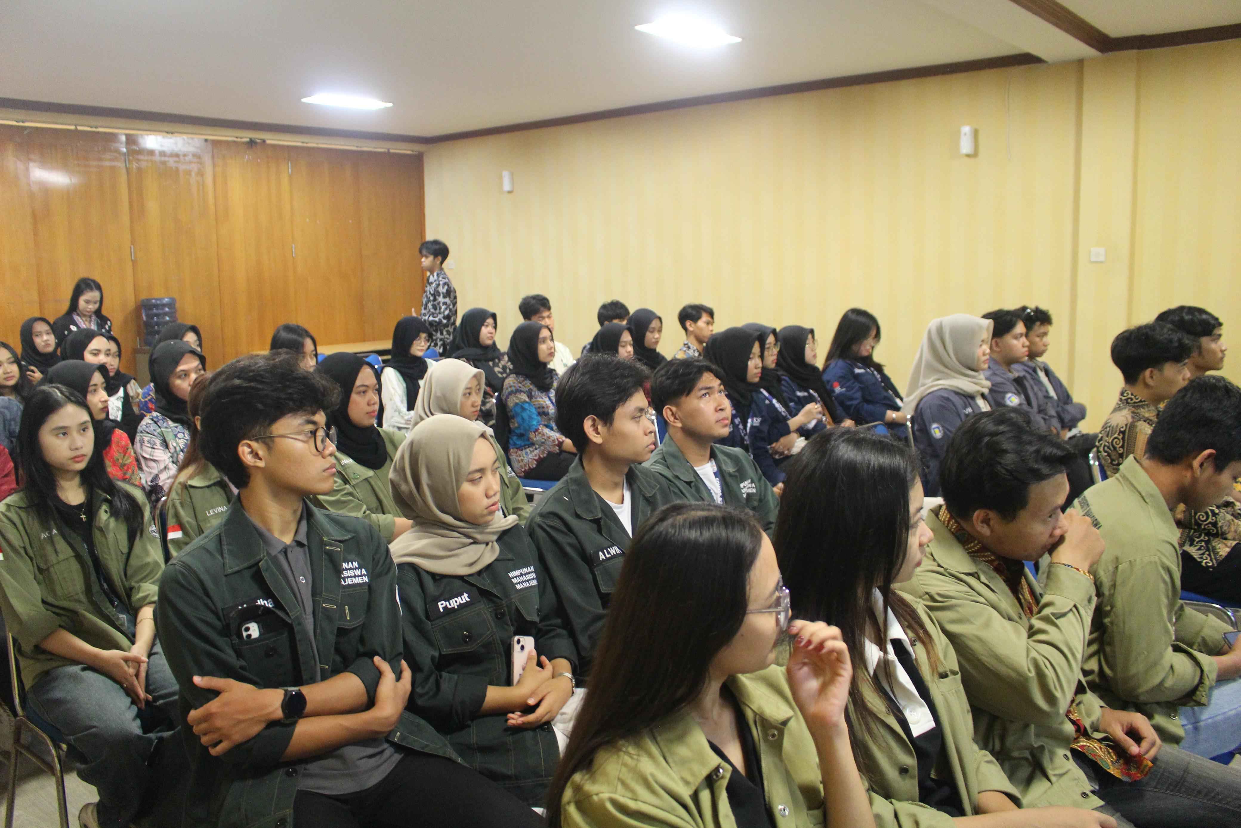 Dokumentasi Sidang UU Ormawa dan SOP DPM