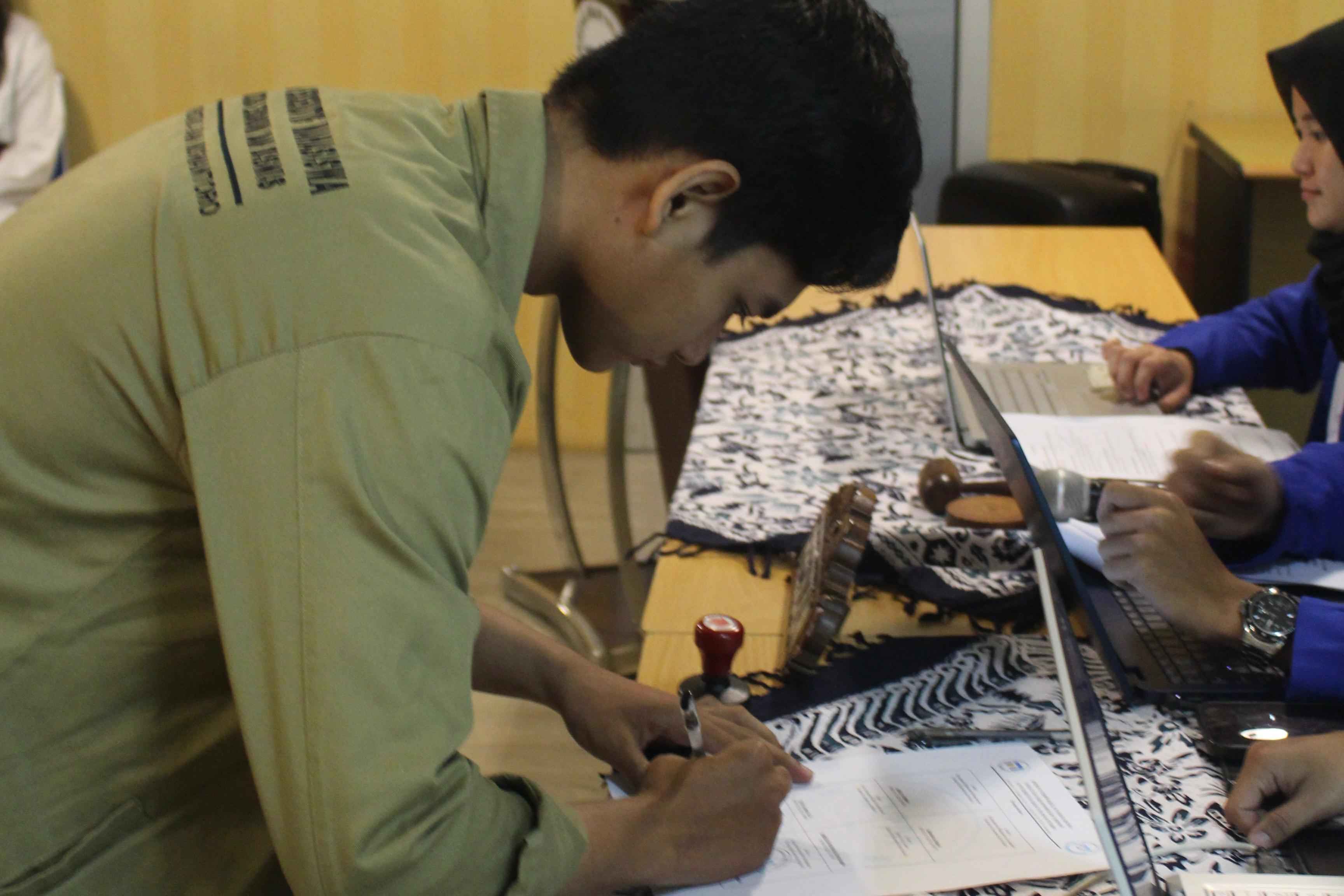 Pengesahan oleh Gubernur BEM FEB