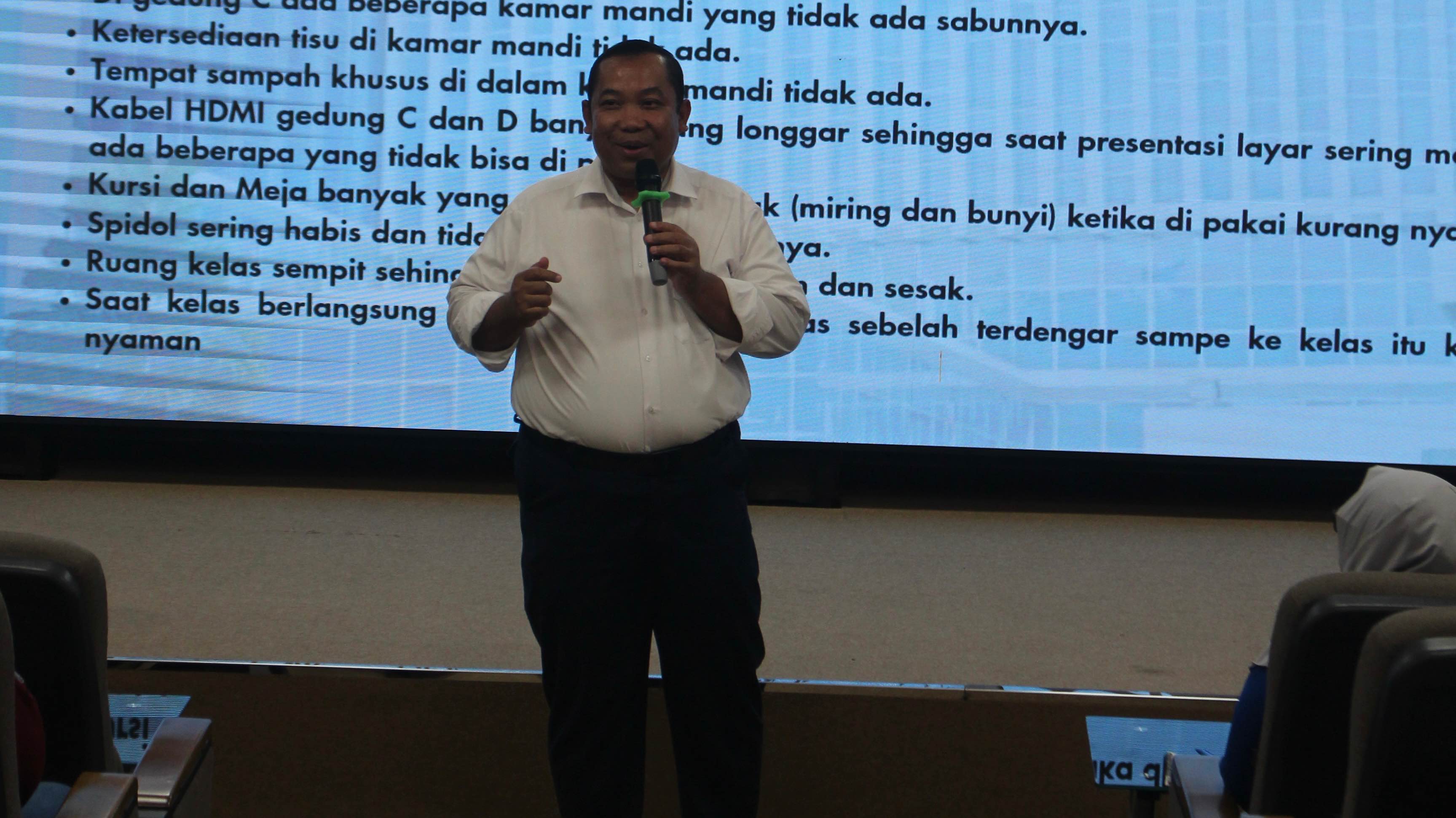 Sesi Diskusi 2 Terkait Fasilitas Fakultas Ekonomi dan Bisnis