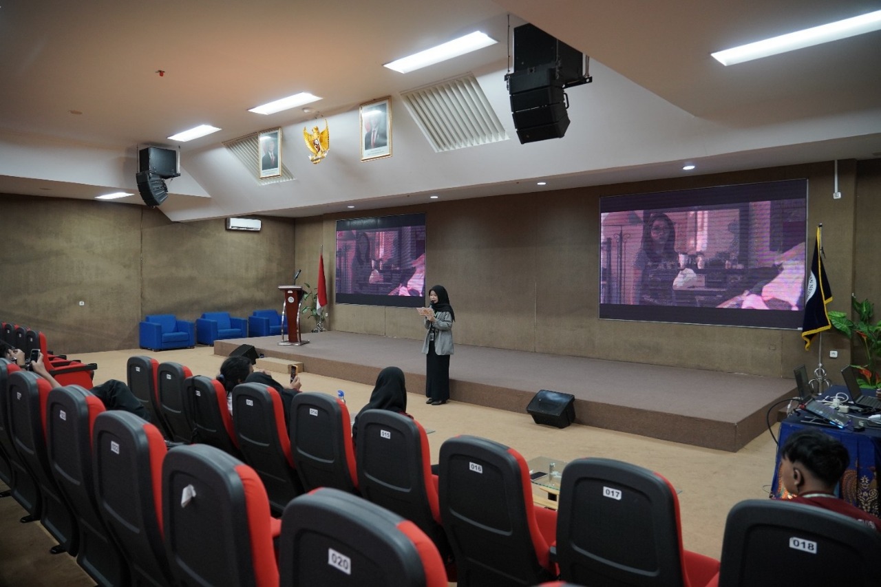 Pembukaan dan Pengenalan Acara