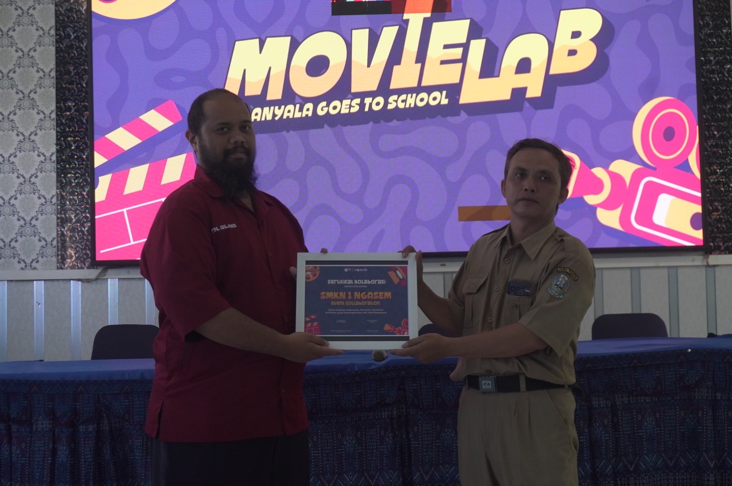 Penyerahan Sertifikat