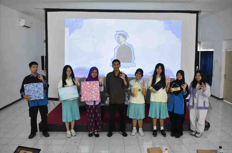 Awarding