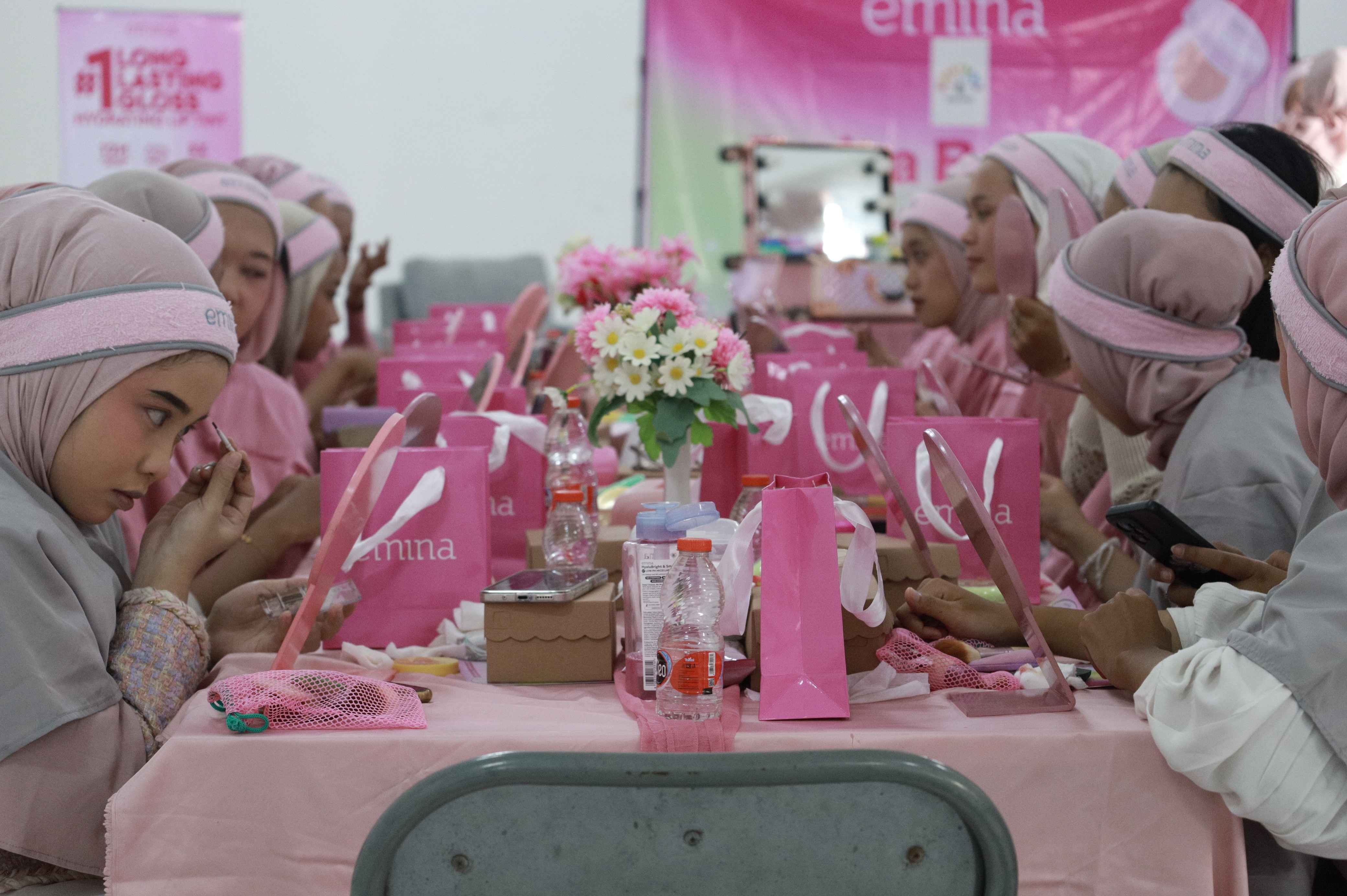 BEKSA DINUS X EMINA: BEAUTY CLASS