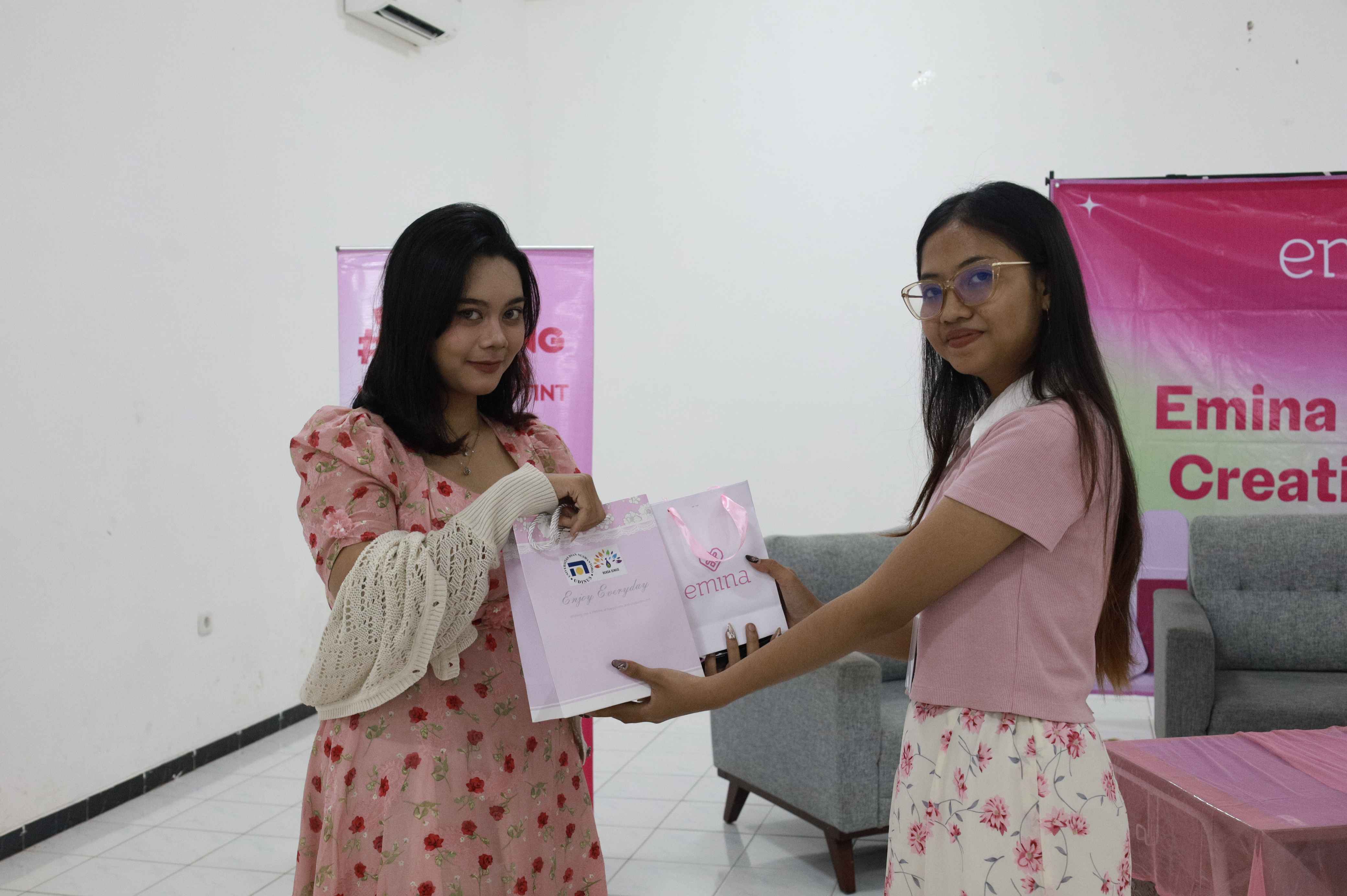 BEKSA DINUS X EMINA: BEAUTY CLASS