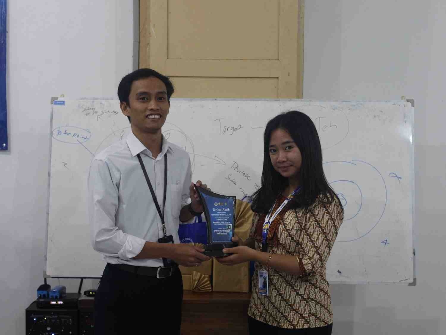 SMA Digital Marketers: Mengasai AI untuk Pemasaran Kreatif