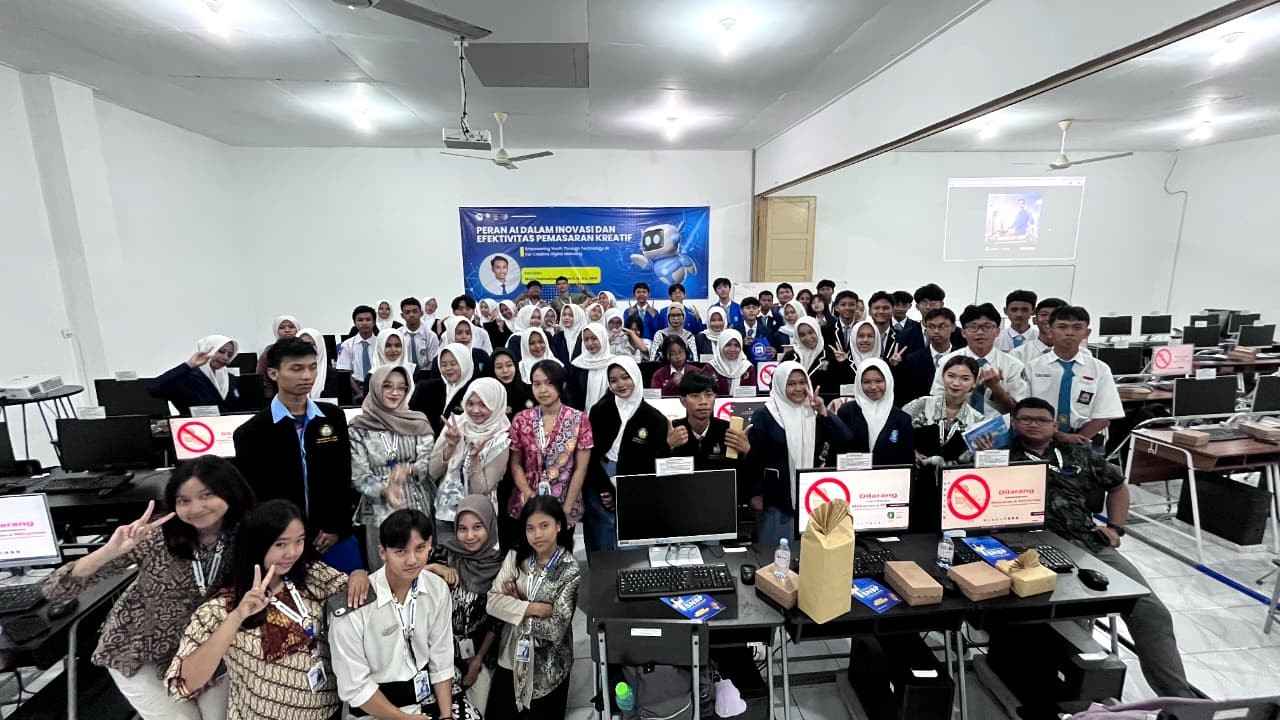 SMA Digital Marketers: Mengasai AI untuk Pemasaran Kreatif