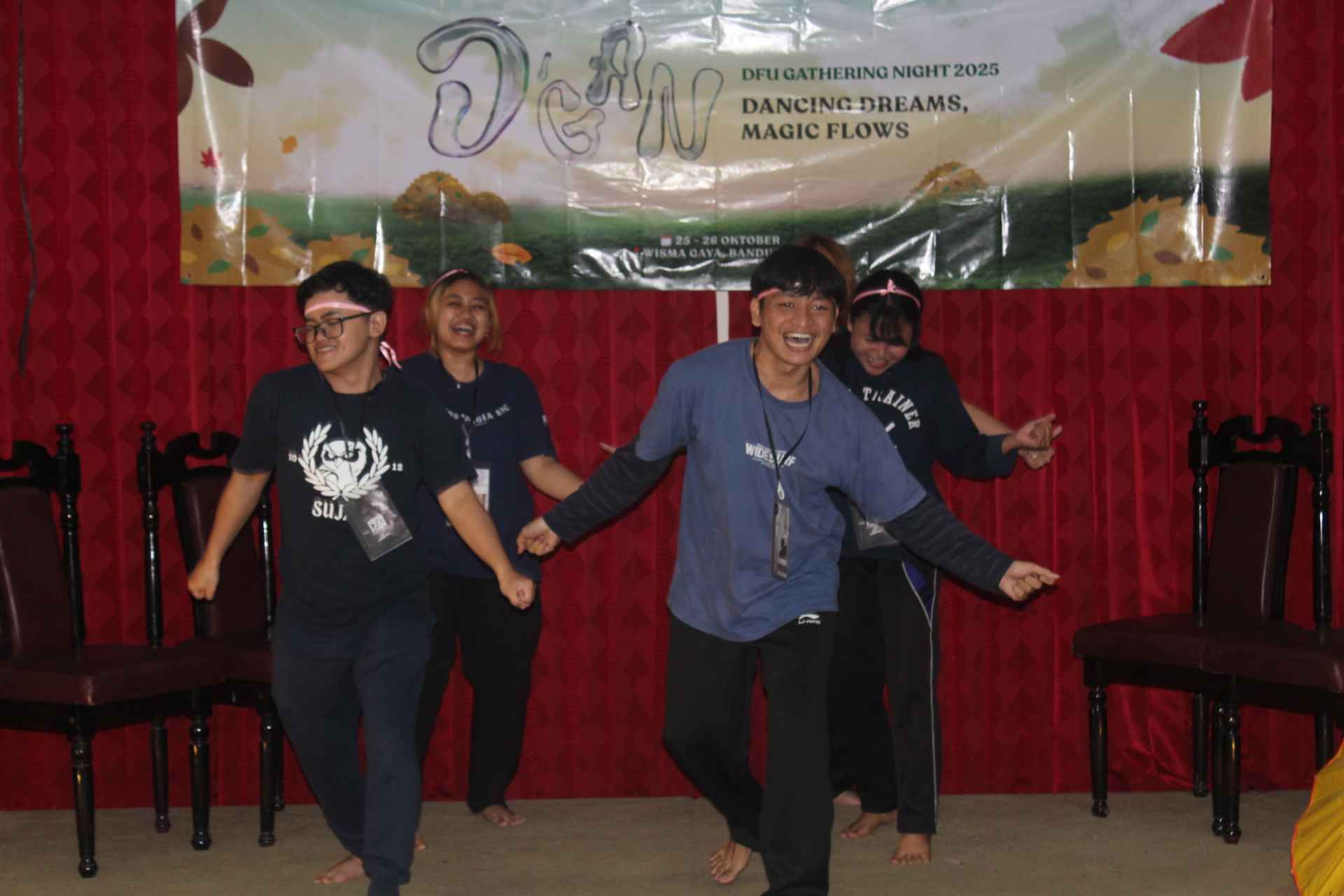 Penampilan Yel-Yel Kelompok 5