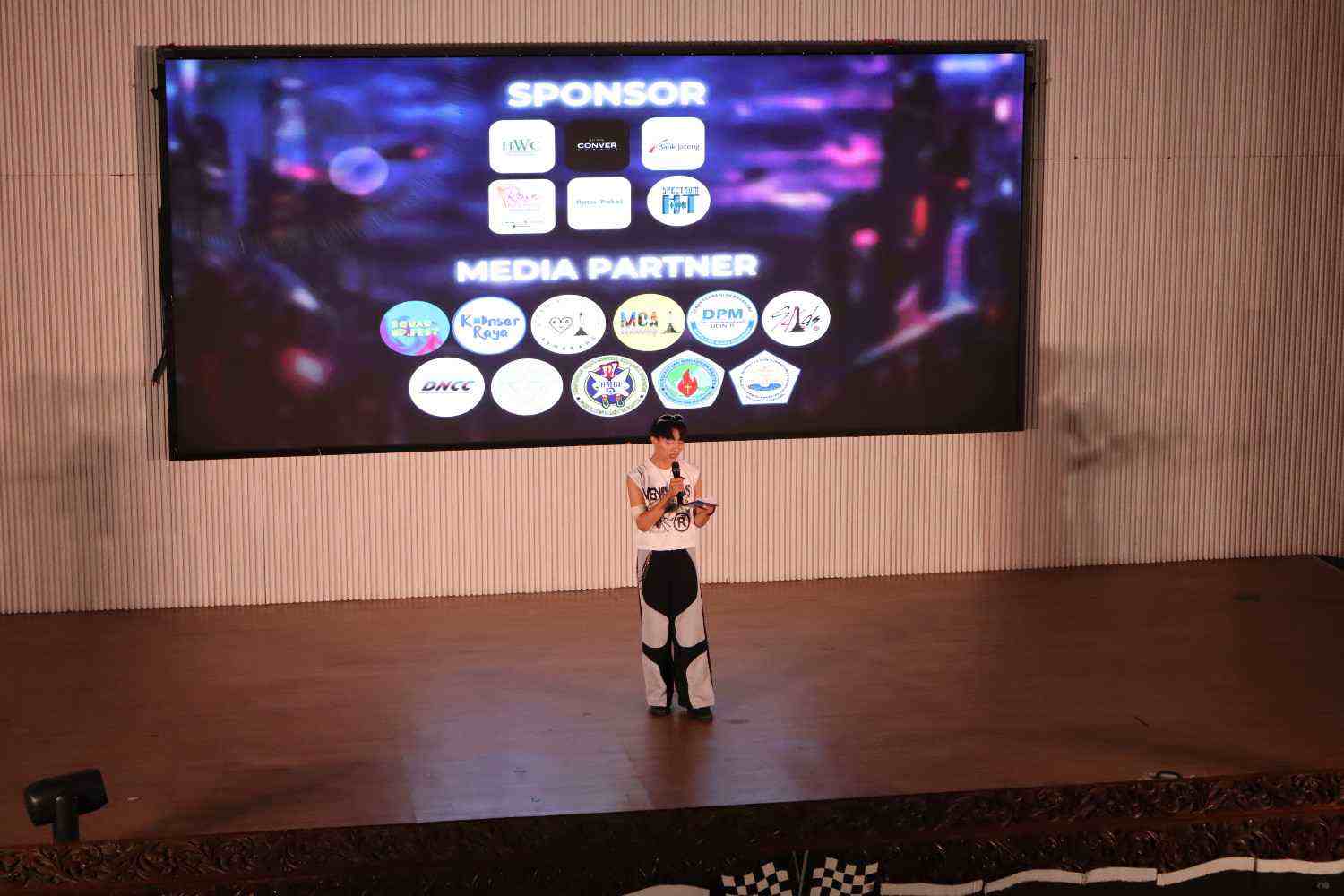 DFU MEGA CONCERT