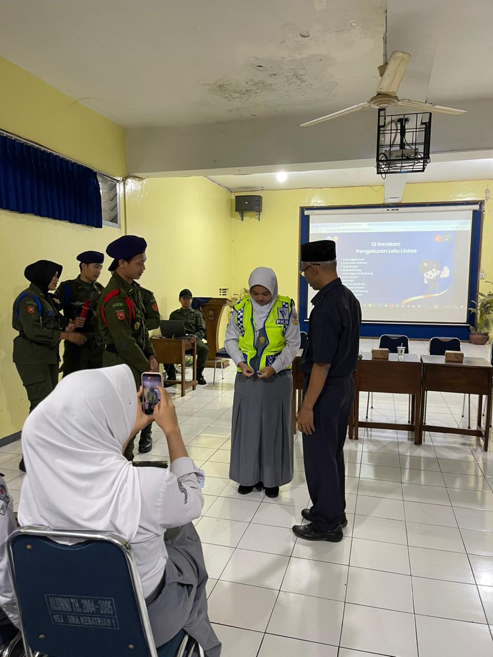 Pelatihan Lalu Lintas Polisi Keamanan Sekolah