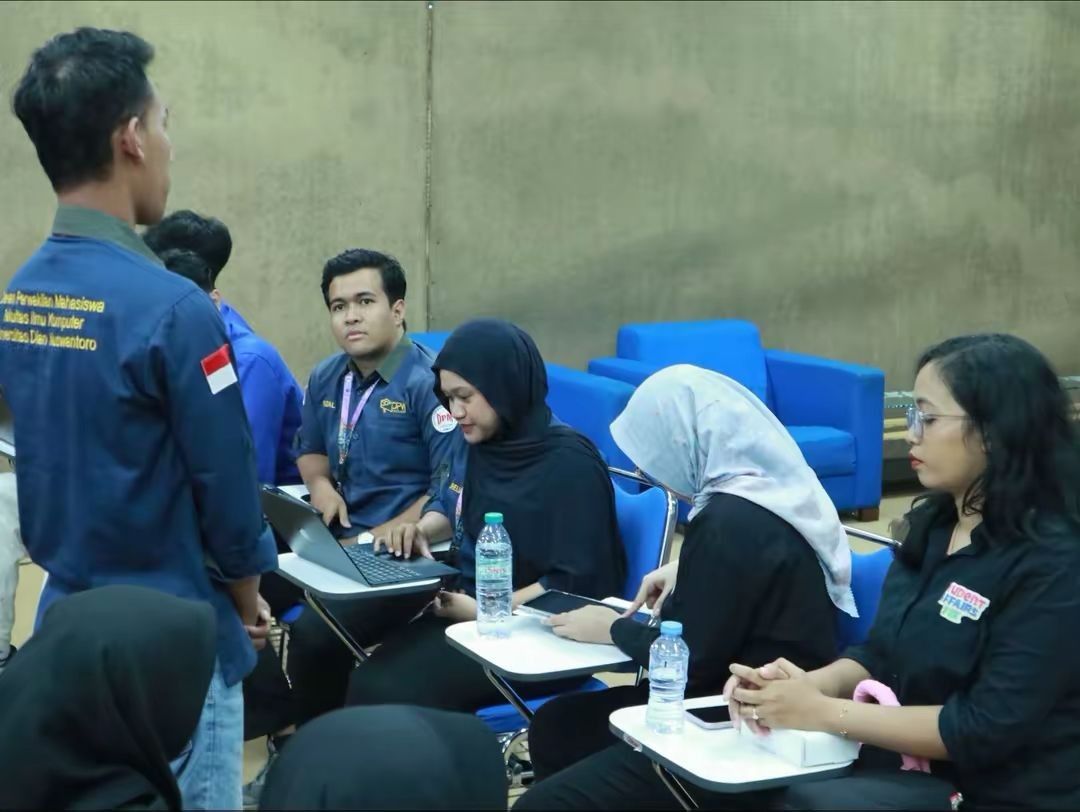Sesi Presentasi + Tanya Jawab DPM FIK