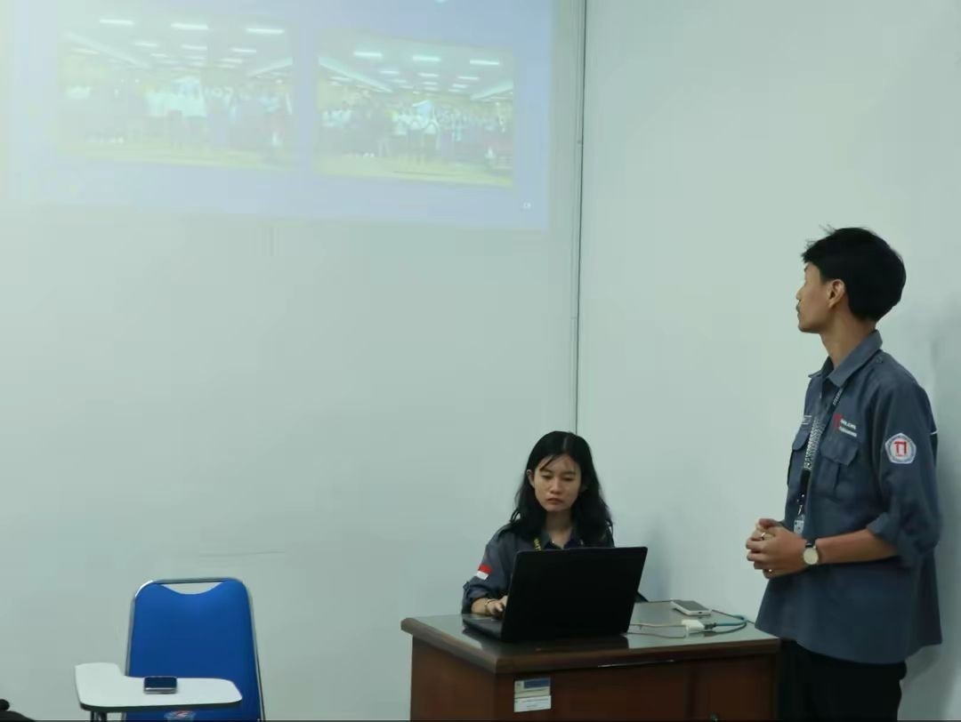 Sesi Presentasi + Tanya Jawab HM TI