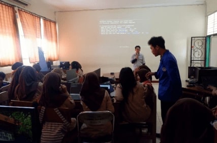 OPEN SOURCE ON THE SCHOOL