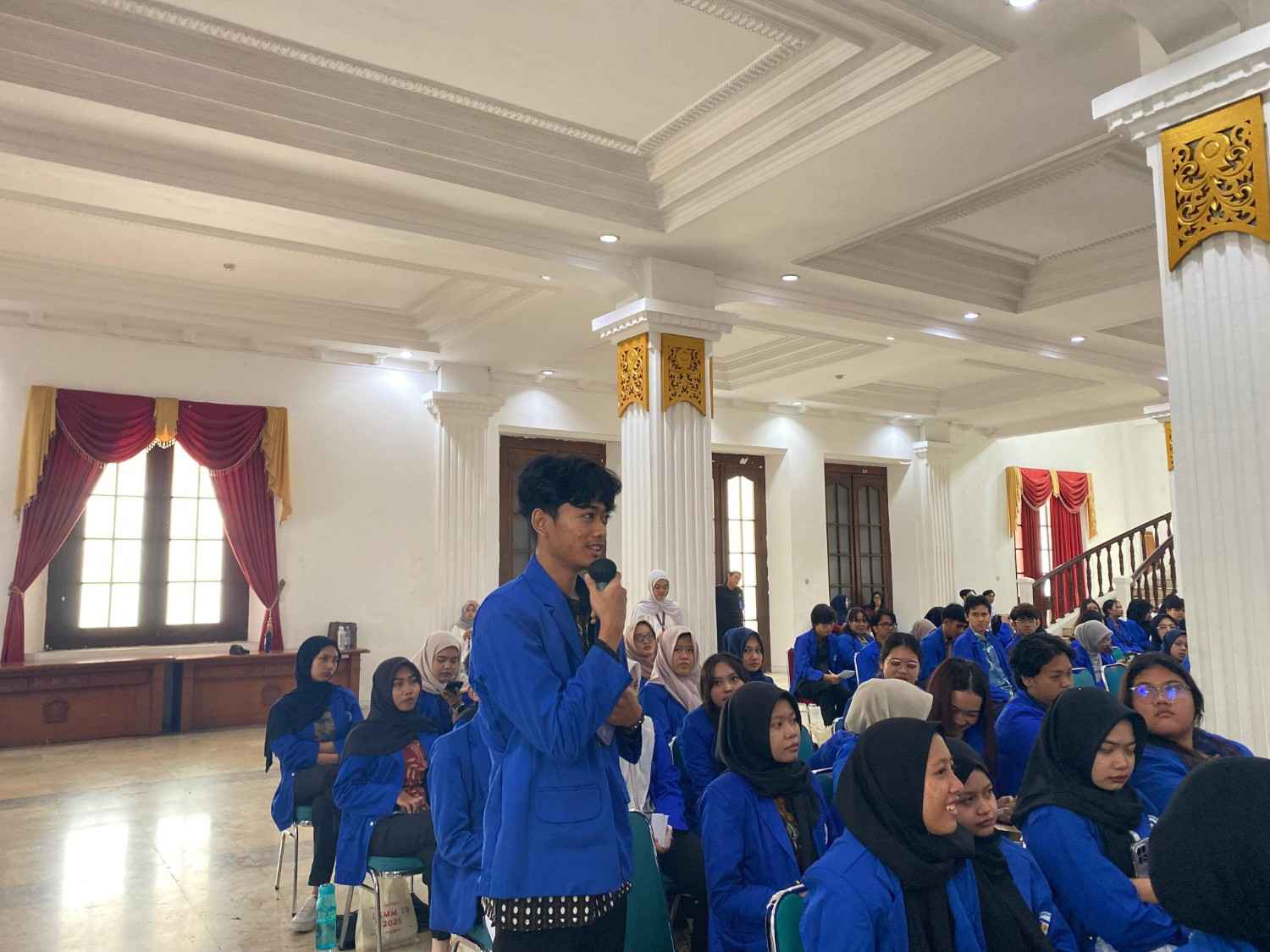 10. Sesi Tanya Jawab Pemateri 1