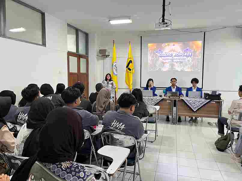 Sambutan Ketua Umum DPM FEB UDINUS 