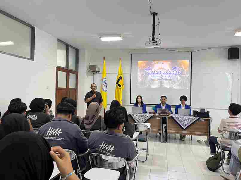 Sambutan Koormawa FEB UDINUS 