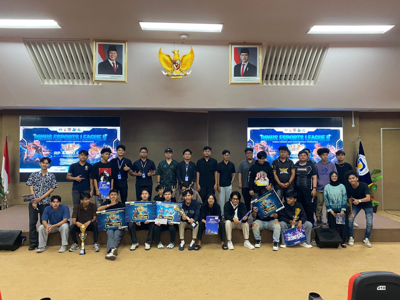 DINUS ESPORTS LEAGUE 2026