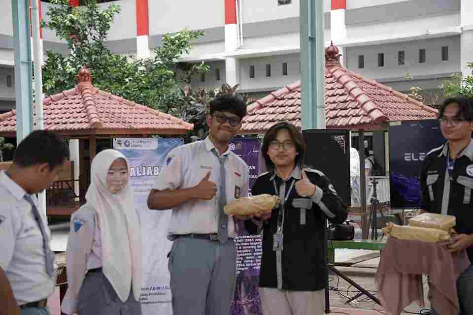 Pembagian Doorprize SMA 1 Gebog Kudus