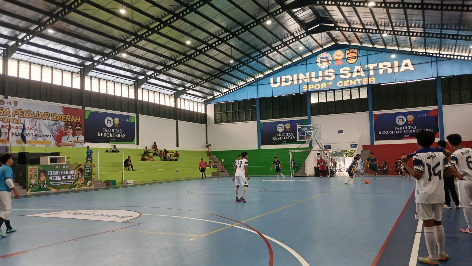 Pertandingan Day 2 SMAN 2 SEMARANG vs SMAN 10 SEMARANG