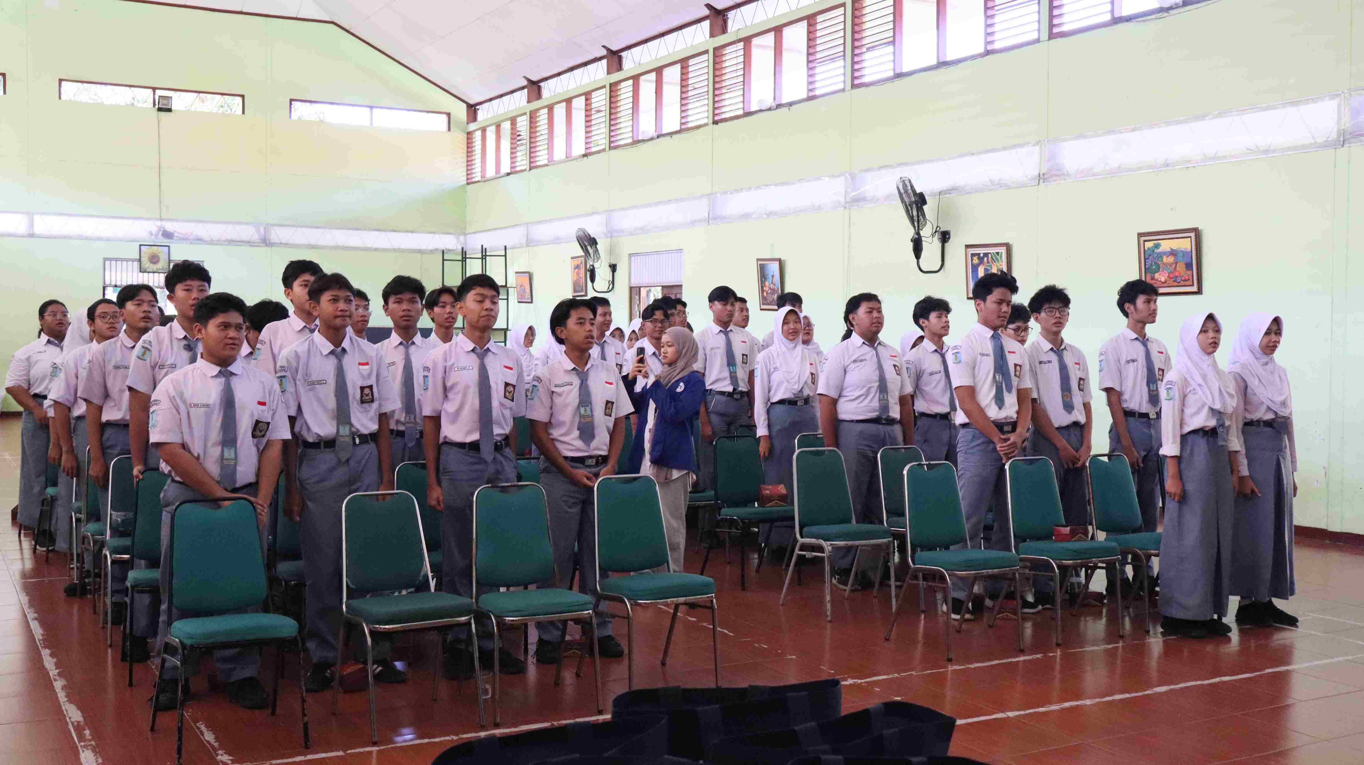 Goes To School