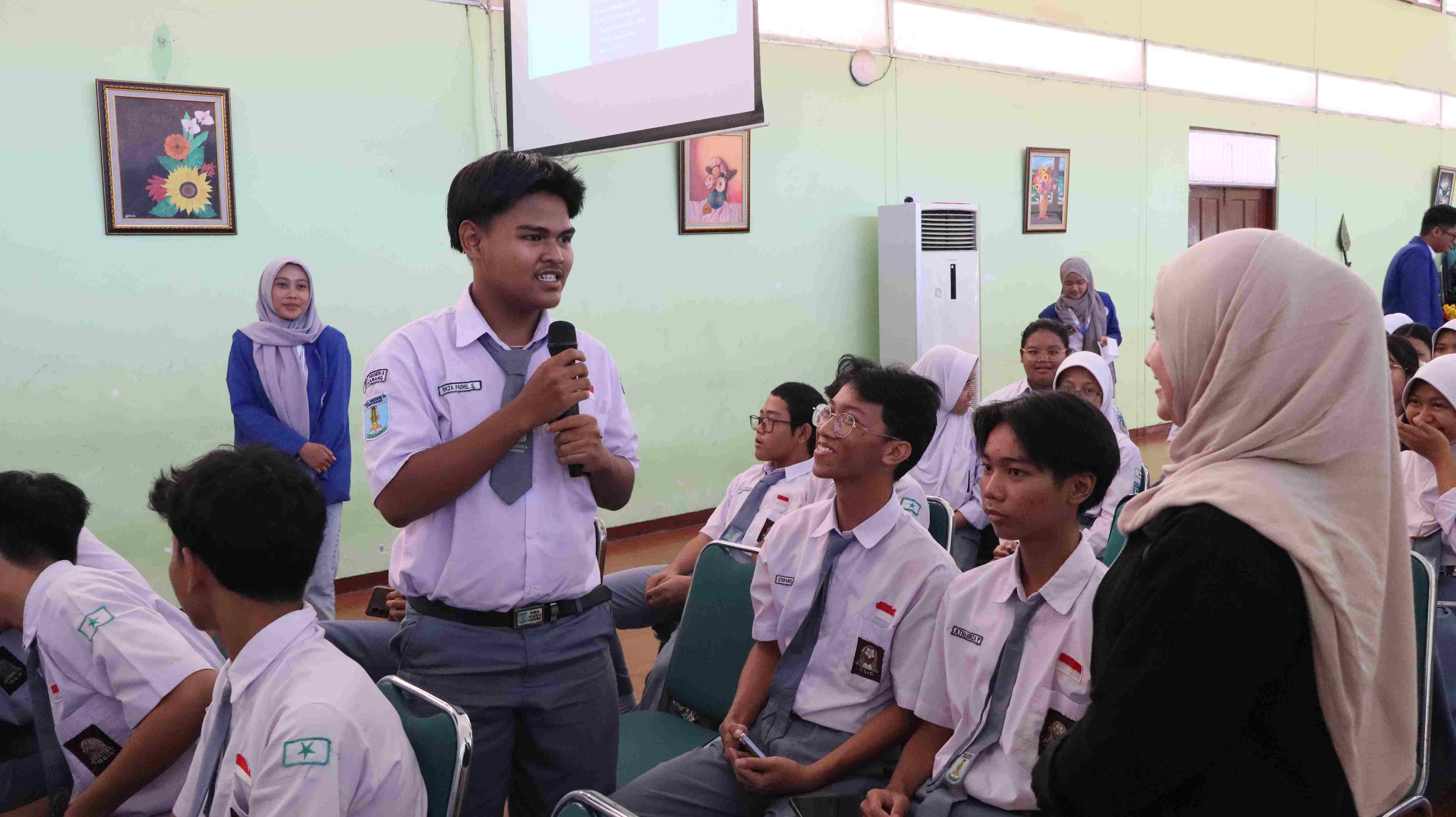 Goes To School
