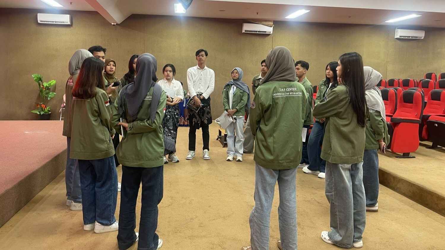 1. Persiapan Panitia
