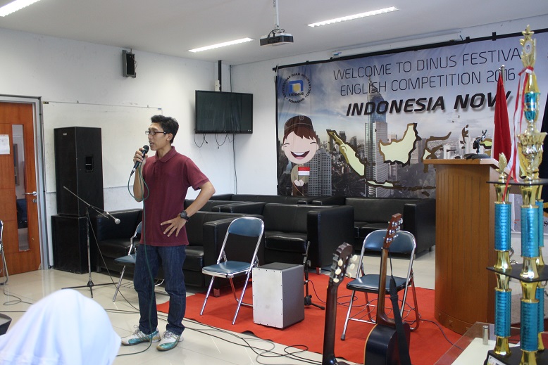 Hiburan Stand-Up Comedy