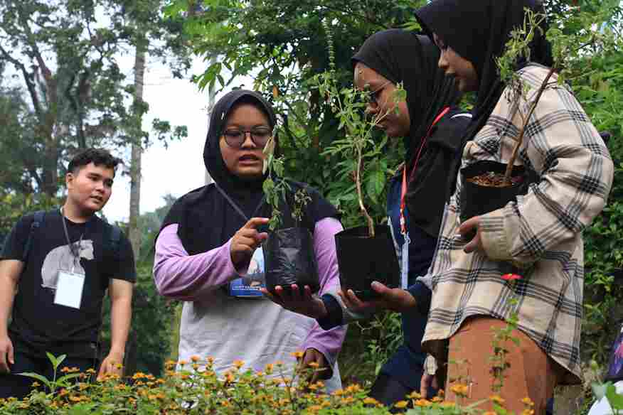 Kerja Bakti Day 1