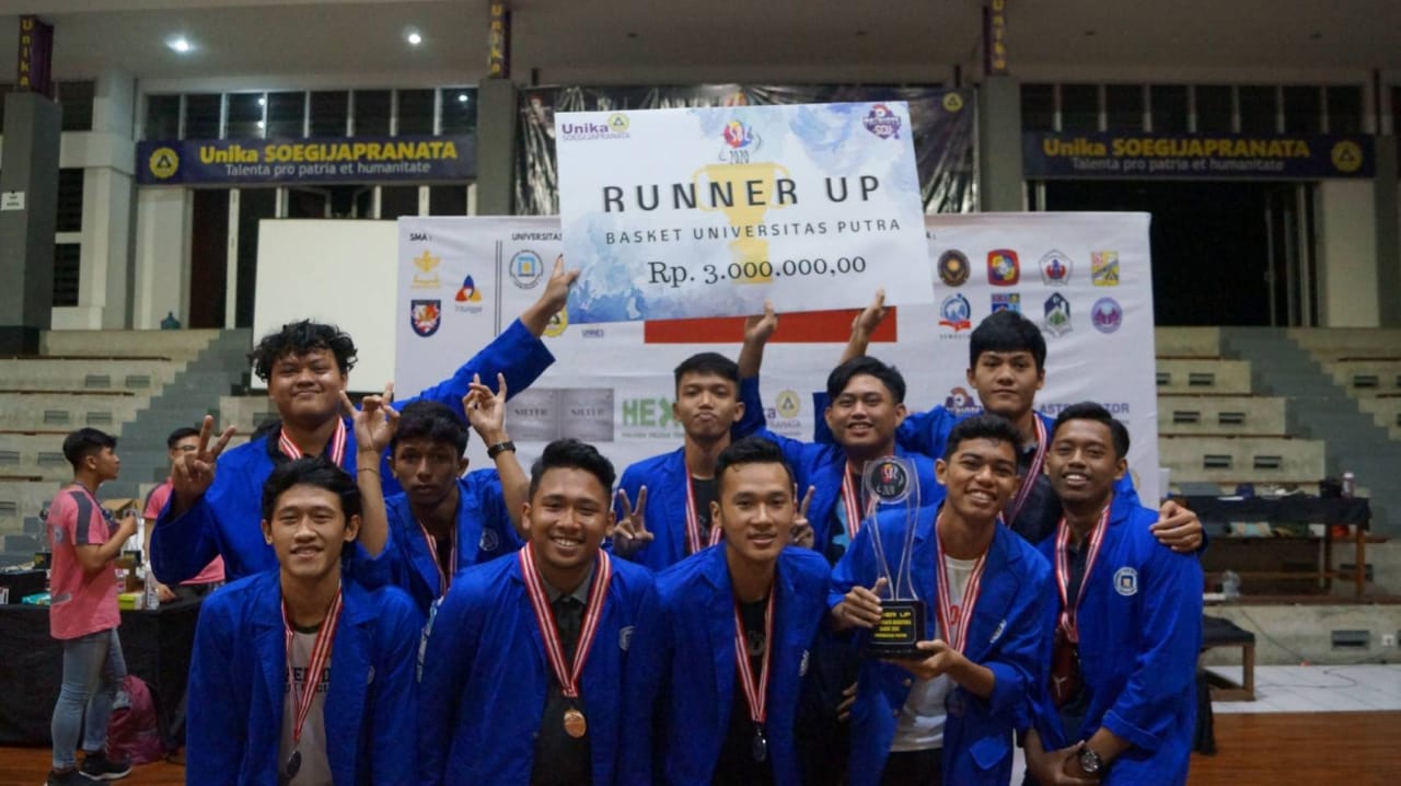 Tim Putra UDINUS memperoleh peringkat Ke 2 pada event Soegijapranata Basketball League