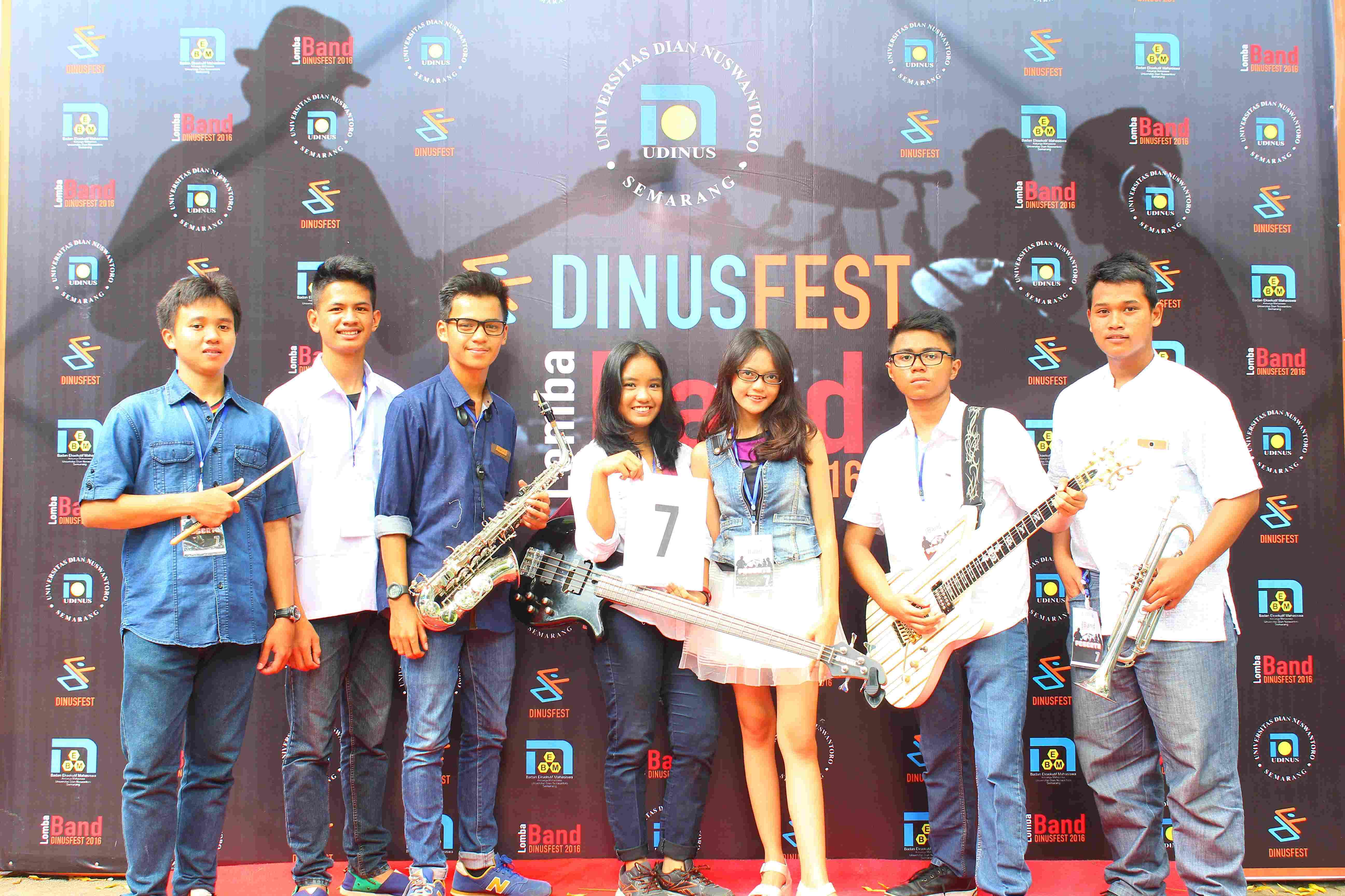 Grup band urutan ketujuh dari SMAN 1 Semarang